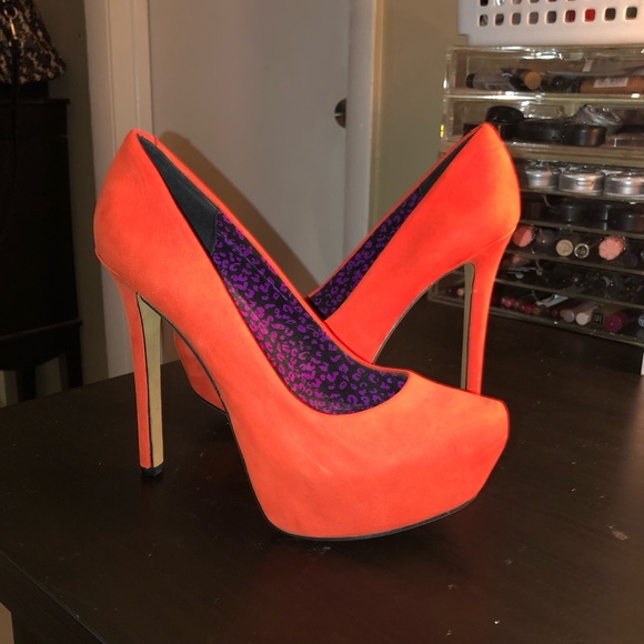 JS Platform Pumps NEW - Picture 2 of 4